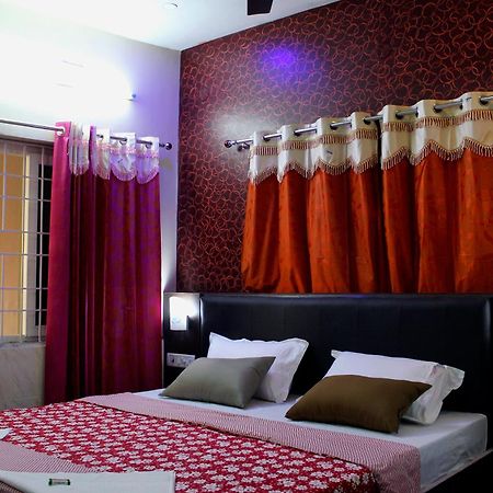 Vinodhara Guest House Махабалипурам Стая снимка