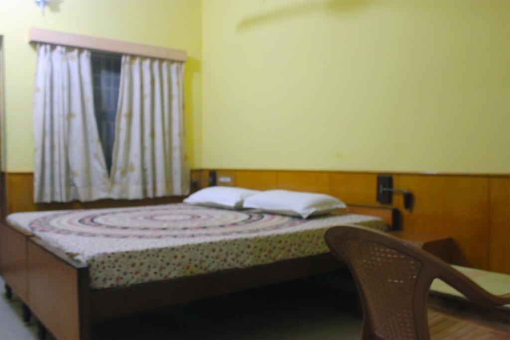 Vinodhara Guest House Махабалипурам Стая снимка