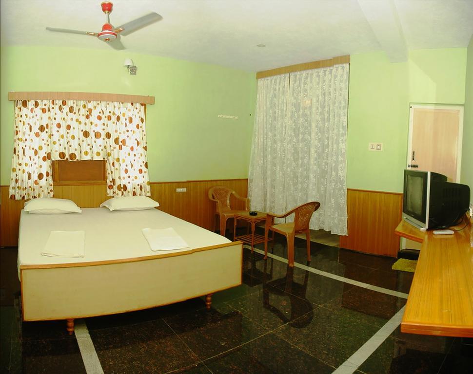 Vinodhara Guest House Махабалипурам Стая снимка
